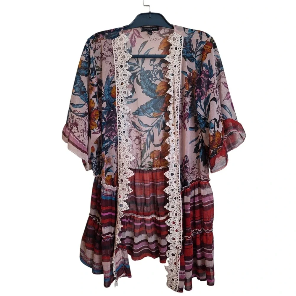 Signature Studio Plus Size 1X Floral Stripe Kimono Crochet Trim Cardigan - Picture 3 of 13